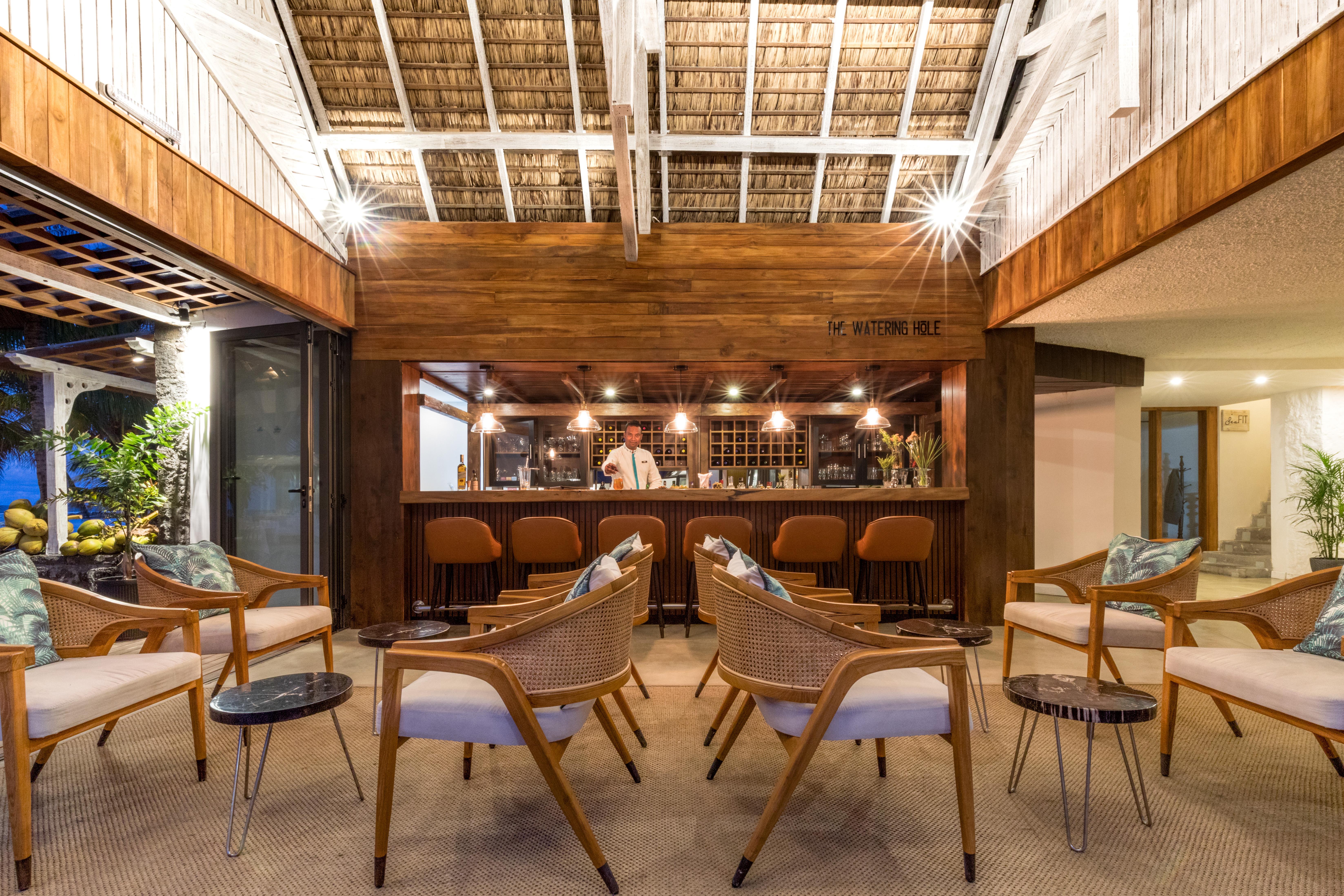 Seasense Boutique Hotel & Spa (Adults Only) Belle Mare Esterno foto The bar at the hotel