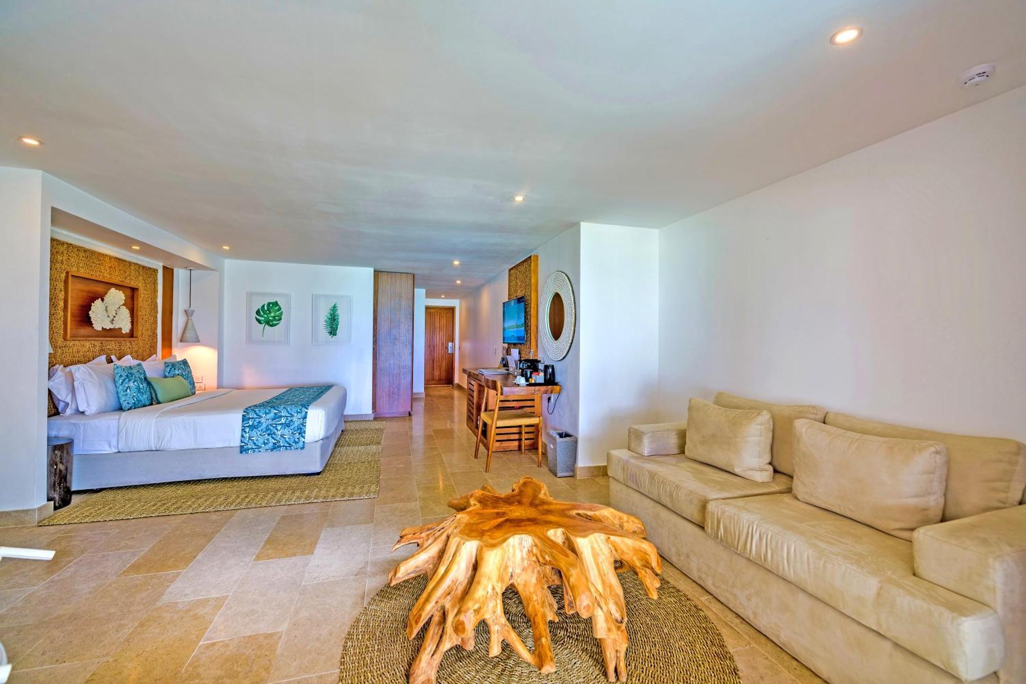 Seasense Boutique Hotel & Spa (Adults Only) Belle Mare Esterno foto Deluxe Oceanfront