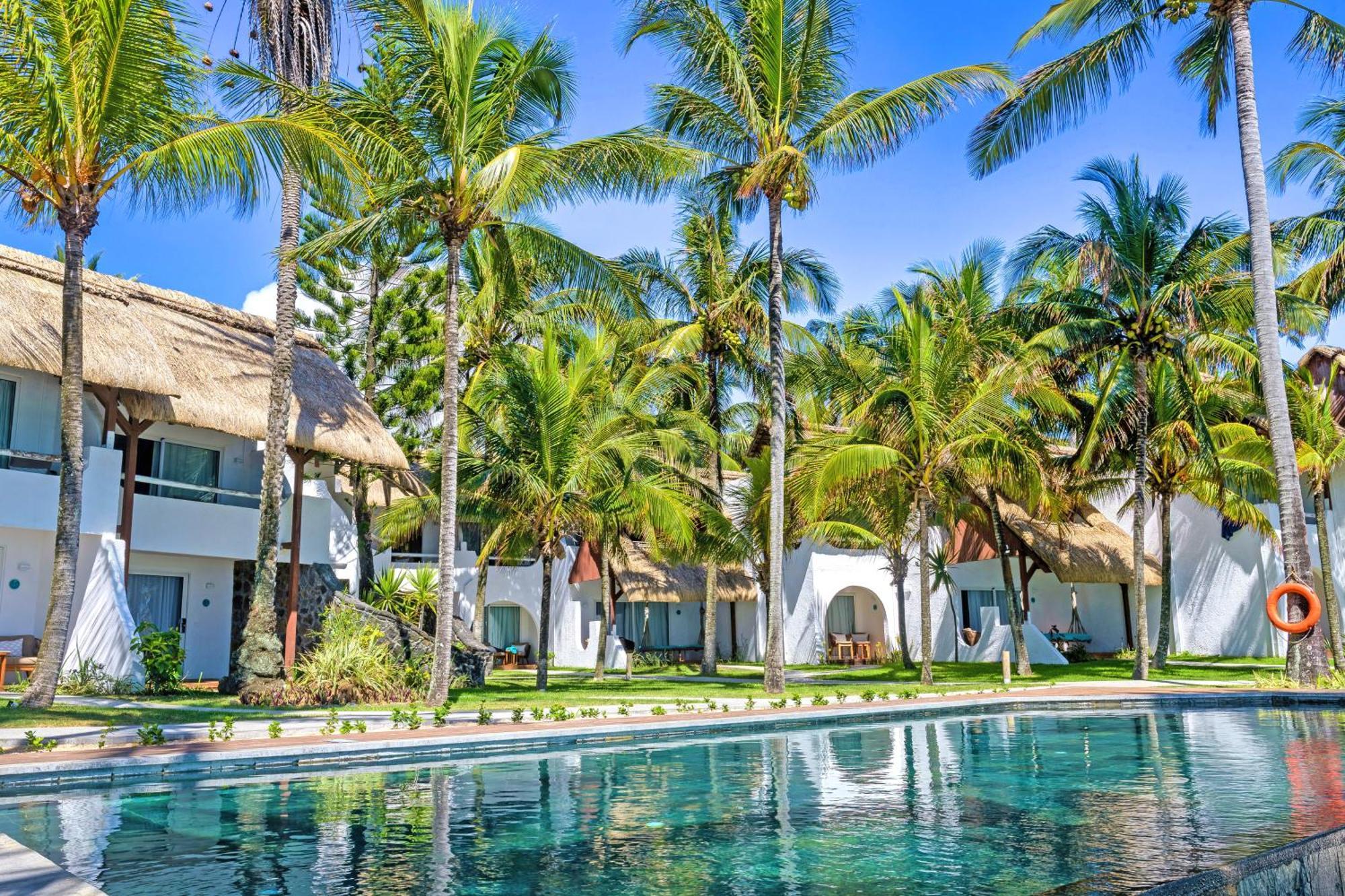 Seasense Boutique Hotel & Spa (Adults Only) Belle Mare Esterno foto The resort's pool